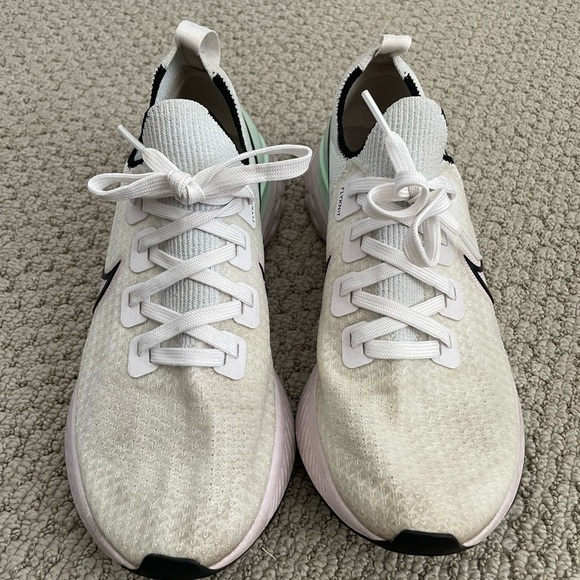 Nike women’s shoes - Picture 5 of 5